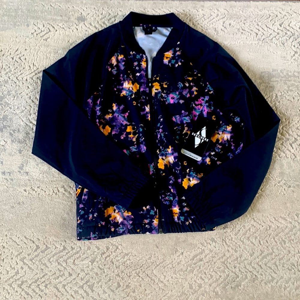 Windbreaker by Skechers XL WOMENS